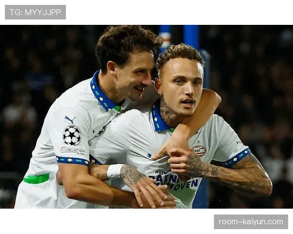 聚焦：多特蒙德前锋阿德耶米一次冲刺完成从本方禁区到射门的全过程