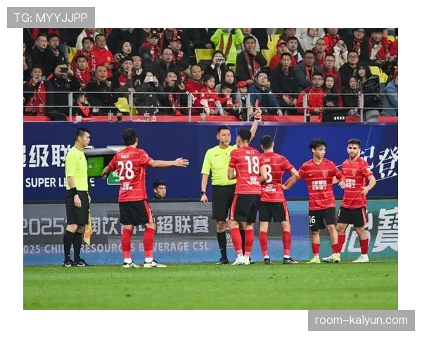 评论：中超首轮红黄牌数量下降，是比赛更流畅还是对抗减弱？